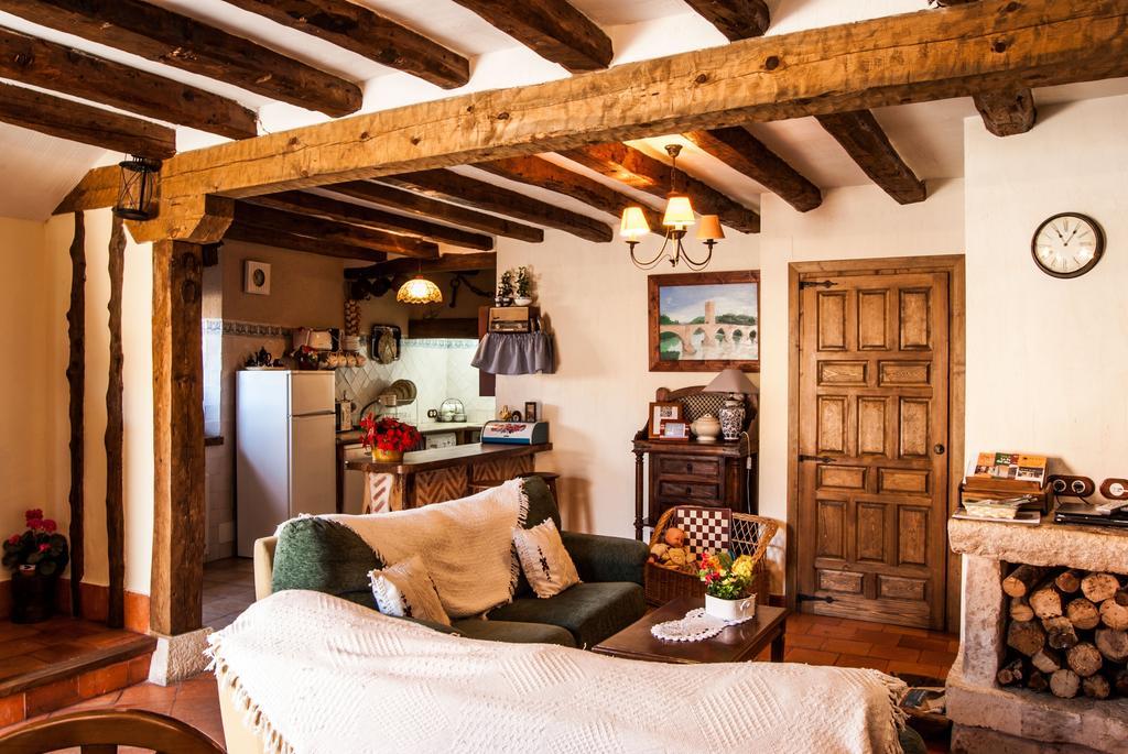 Villa La Fuente Del Monte à Caballar Extérieur photo